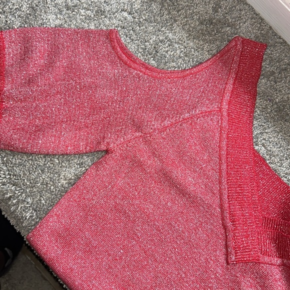 🦋Silver Glitter Sweater 🦋 2/15$ - Picture 3 of 8
